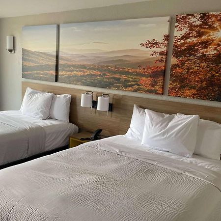 Days-Inn By Wyndham Montgomery I-85 Экстерьер фото